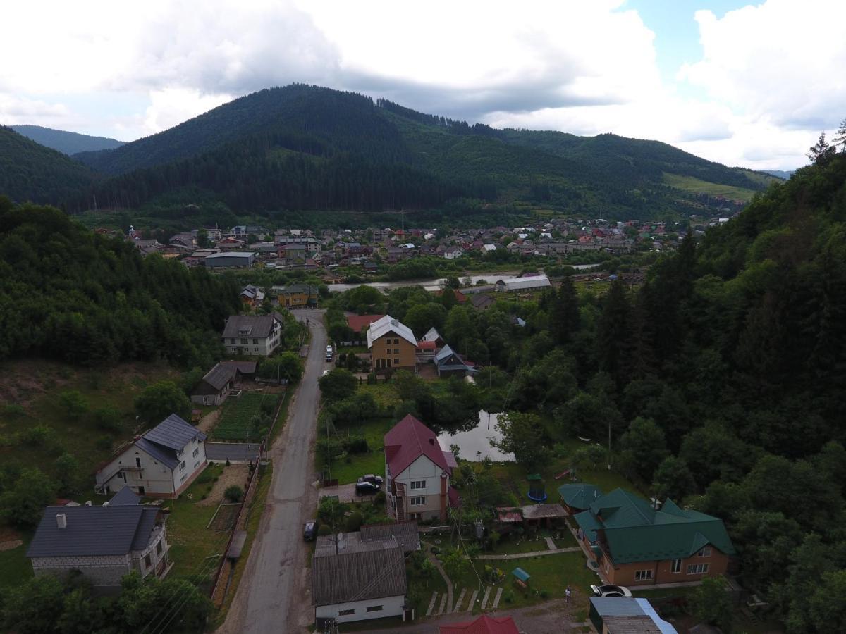 Садиба У Брусків Mizhhirya  Eksteriør billede